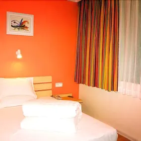 7Days Inn Chongqing Wanzhou Gaosuntang - Image 4