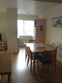 Waterview Holiday Apartments - Image 4