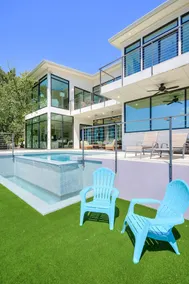 The Arrive Clifftop Estate 5 Bedroom Home - Image 2