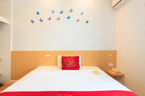 Chinatown Hostel - Image 4