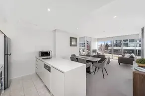 Accommodate Canberra Lakefront - Image 3