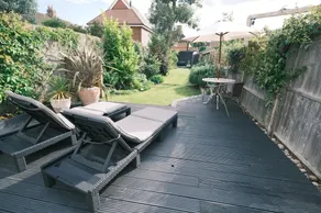 Fantastic 2BD Holiday Cottage West Sussex - Image 3