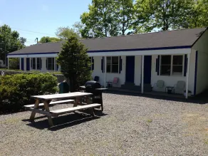 Marvin Gardens Motel Old Orchard Beach - Image 4