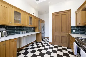 ALTIDO 5 Bedroom Apt near Meadows and George Square - Image 2