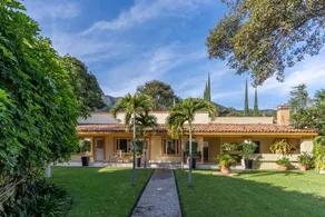 Casa con Alberca Frente al Lago Lakefront House one Step Away From the Melacon - Image 3