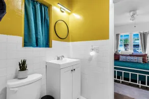 Hipster Upper Buenavista House - Image 2