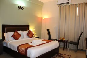 Hotel Pacific Inn Eco Central - Image 2