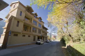 OYO 2943 Hotel Eco Groves - Image 3