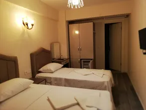 Mermer Beach Hotel - Image 2