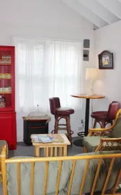 Red Horse Inn - Image 5