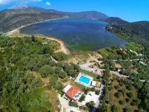 Vliho Bay Suites & Apartments - Image 4