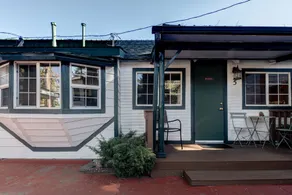 Doc's Cottages South Lake Tahoe - Image 4