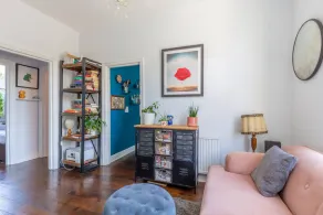 Cheerful 1 Bedroom Flat in the Heart of North London - Image 4