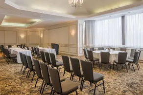 Crowne Plaza Gatineau-Ottawa - Image 2