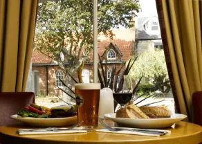 Ducks Inn - Image 2