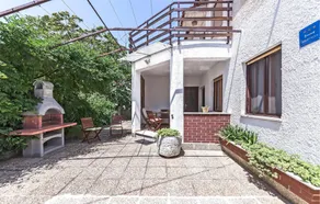 Stunning Home in Liznjan With Wifi and 3 Bedrooms - Image 2