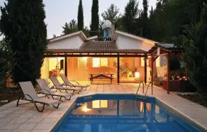 Beautiful Home in Miliou Paphos With 2 Bedrooms, Outdoor Swimming Pool and Swimming Pool - Image 4