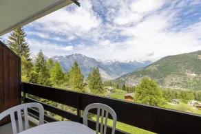 Apartment Alpine Hideaway - Image 2