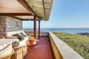 Arum Beach House - Image 4