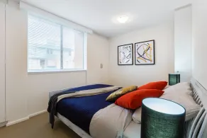 BROOKE, 1BDR St.Kilda Apartment - Image 4