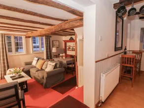 38 St. Marys Street - Image 2