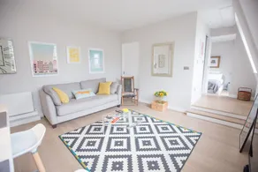 Stylish Rooftop Flat on Kensington High Street - Image 3