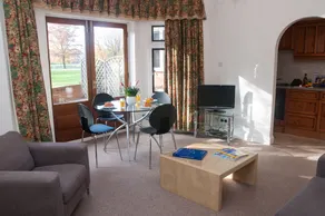 Clarendon Wraysbury - Image 4