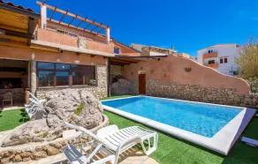 Amazing Home in Zubovici With Outdoor Swimming Pool, Wifi and 2 Bedrooms - Image 4