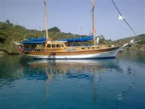 Ide Yacht Hotel - Image 4