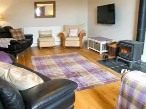 Douglas Cottage - Image 4