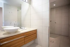 Unit 80 3 B/R Lux Ocean View - Image 3