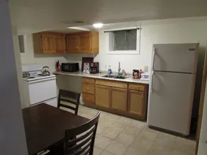 Simple, Cozy 1-bed Close to University of Kansas - Image 5