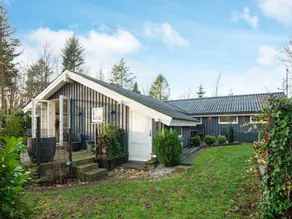 Modern Holiday Home in Jutland With Sauna - Image 3