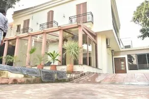The Life House - Image 3