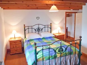 Peat House - Image 3