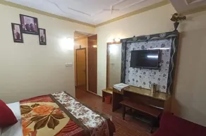 Goroomgo King Palace Shimla - Image 5