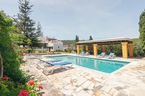 4 bedrooms villa with private pool jacuzzi and furnished garden at Santa Eularia des Riu - Image 5