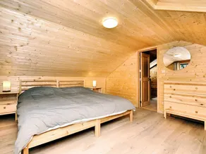 Atmospheric chalet with sauna and jacuzzi - Image 3