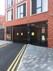 Modern 3 Bedroom House in Central Manchester - Image 4