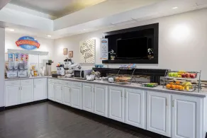 Baymont Inn & Suites Jesup - Image 5