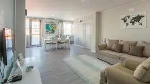 Bella Marina Apartments - Image 2
