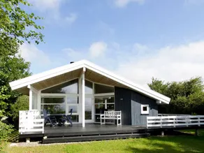 Serene Holiday Home in Hurup With Terrace - Image 4
