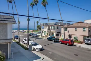 Ocean-view Oasis W/ Rooftop Deck - Steps To Beach 3 Bedroom Home - Image 5
