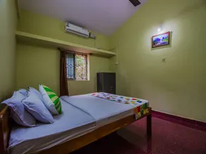 OYO 14642 Home Magnificent 1 BHK Siolim - Image 3