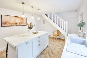 Host Stay Tally House - Image 3