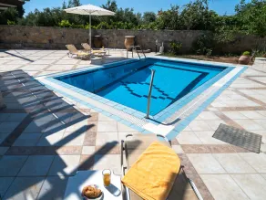 Mamas Villa - Image 5