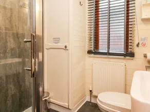 37 Amberwood - Image 3