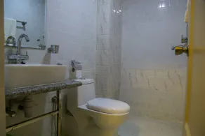 Hotel Himalayan Oasis - Image 3