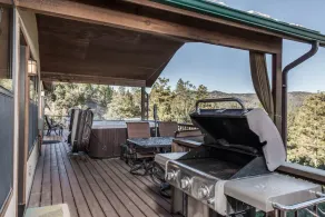 CenterView, 2 Bedrooms, Sleeps 6, Hot Tub, Gas Fireplace, Large TV - Image 5