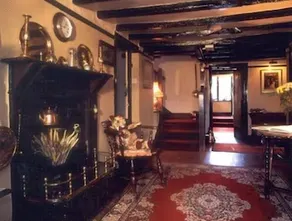Holdfast Cottage - Image 1